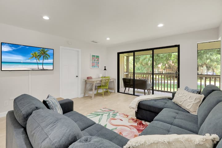 Stylish Pga Golf Villa | Near Shops & Dining - Palm Beach Gardens, FL