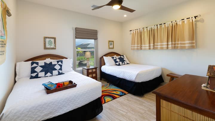 Спална соба бр. 3 со два брачни кревета