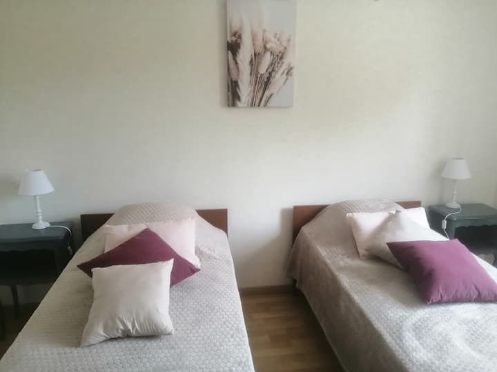 Každé lôžko (90 x 190)