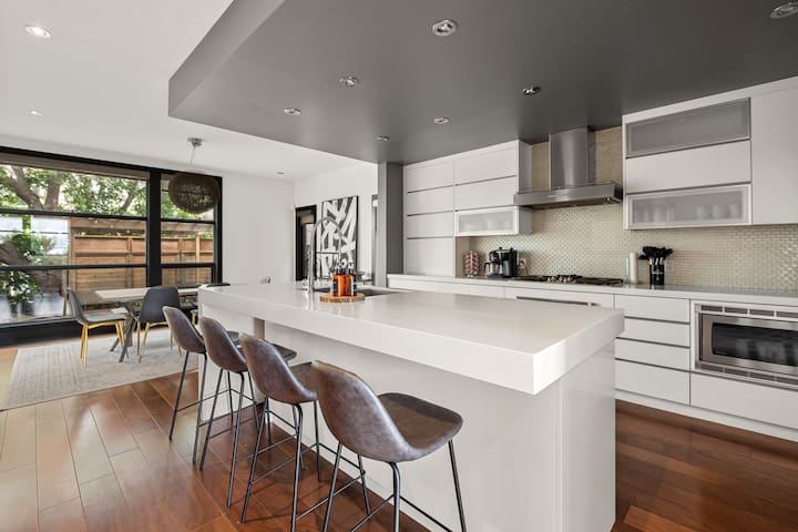 YYC Real Estate Group managed Airbnb listing 1