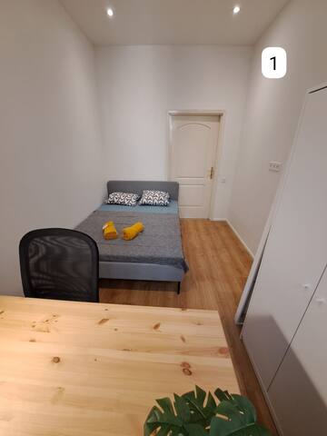 Spacious apartment for up to 12persons > gallery image 4