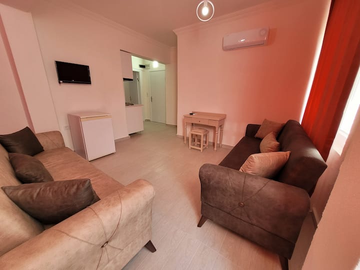 Fethiye Merkez 1+1 Apart Oda. Güzel Bir Konum - Fethiye