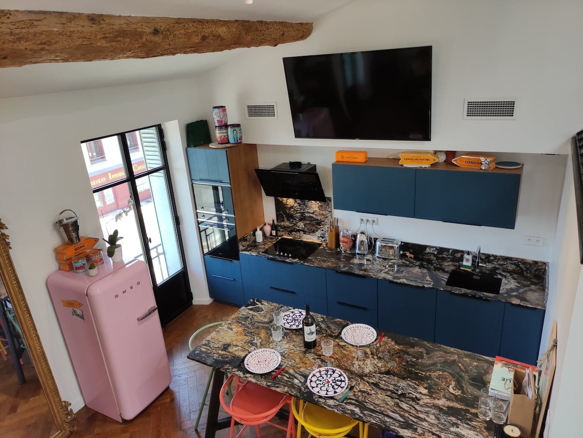 Successful Airbnb property: ★ LOFT WITH A MAJESTIC VIEW OF THE CITY ★ 4 PEOPLE ★ in Carcassonne