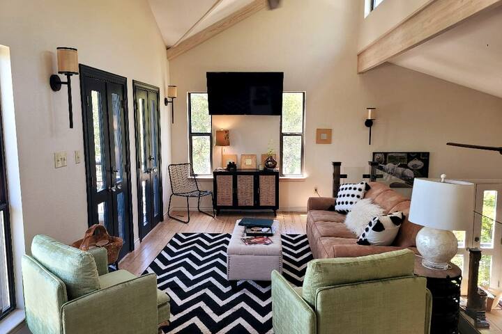 Modern Cabin * Lake View * walk to lake parks