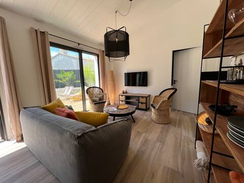 Top Airbnb: "Grain de sable" house 100 m from the beach! in Noirmoutier En L'île