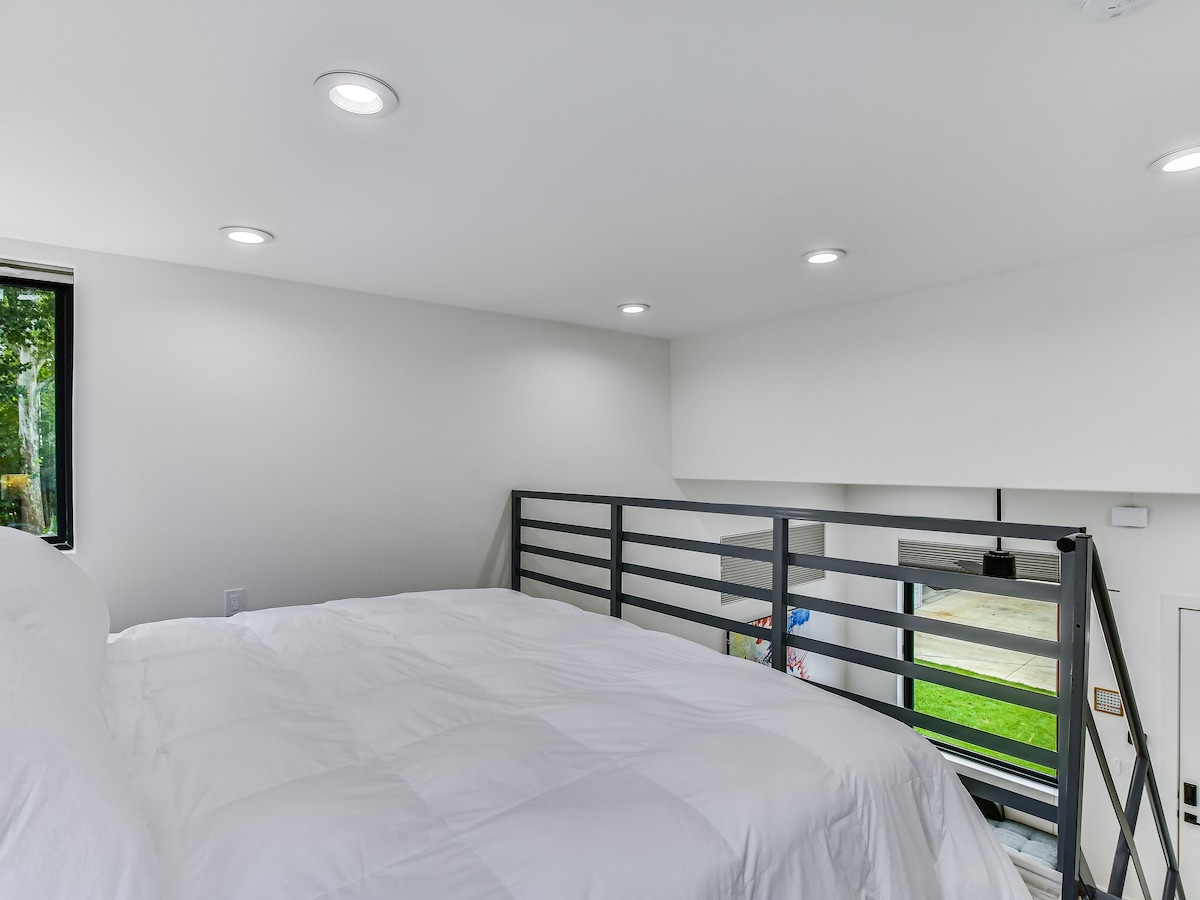 A Delightful Home in the Heart of Brentwood