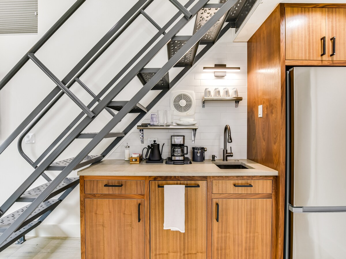 A Delightful Home in the Heart of Brentwood