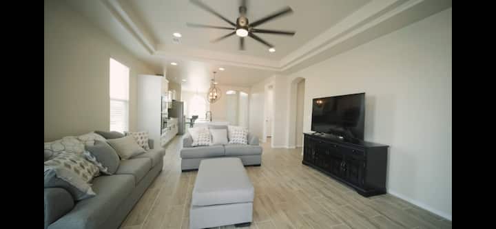 Beautiful New Build in Los Lunas NM