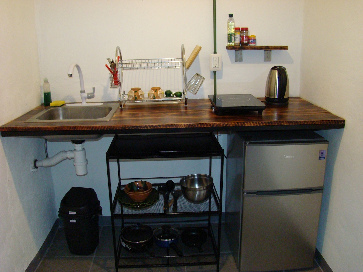 Anuncio de Airbnb popular: Casas Maco 2 · Private Studio Apartment en Santa Lucía Del Camino