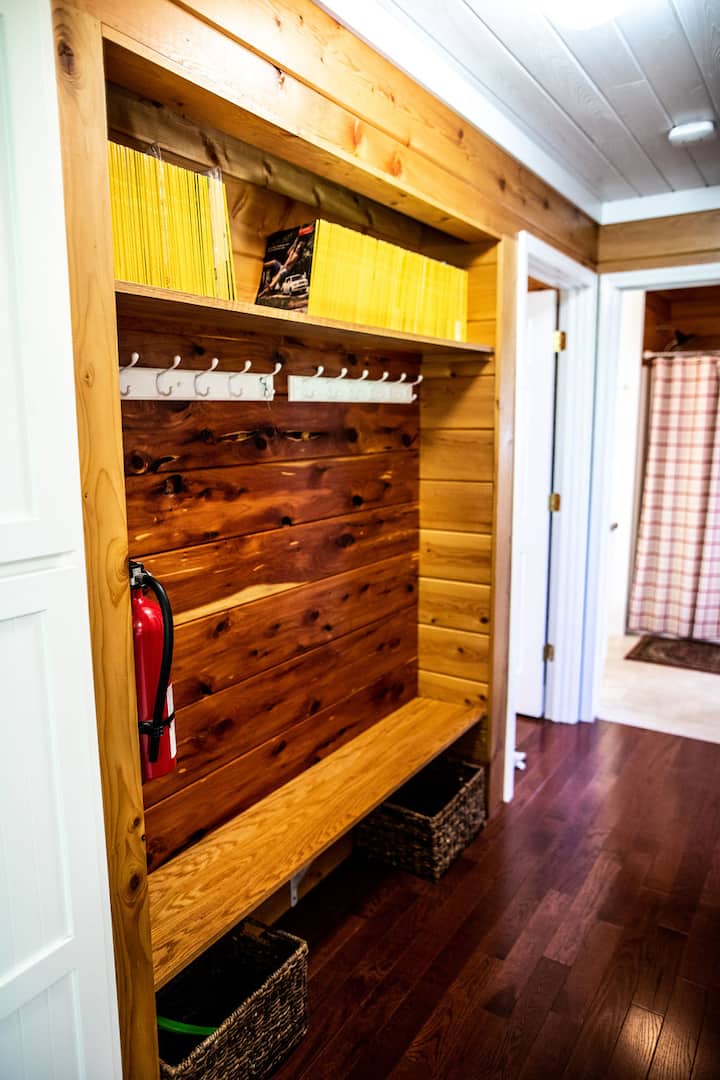 Unique Greenbrier River Retreat In Lewisburg Wv - White Sulphur Springs, WV