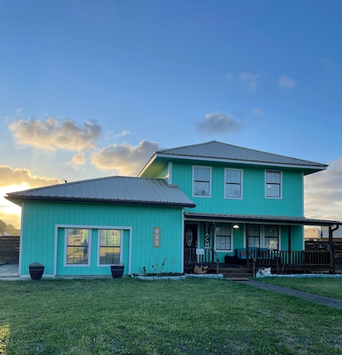 Marlin Manor 2-Story Family & Fishermen Hangout