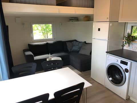 Top Airbnb: Newly built and luxurious in the forest, discount for 3 nights. in Lidköping
