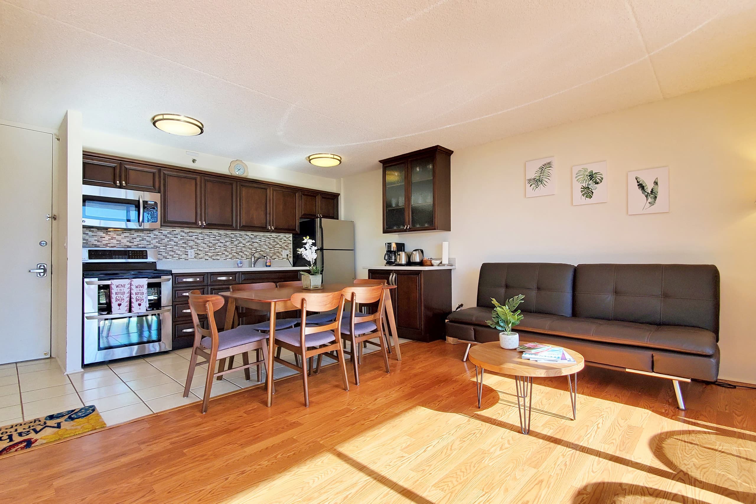 Condo in Honolulu · ★4.85 · 1 bedroom · 3 beds · 1 private bath - Image 1