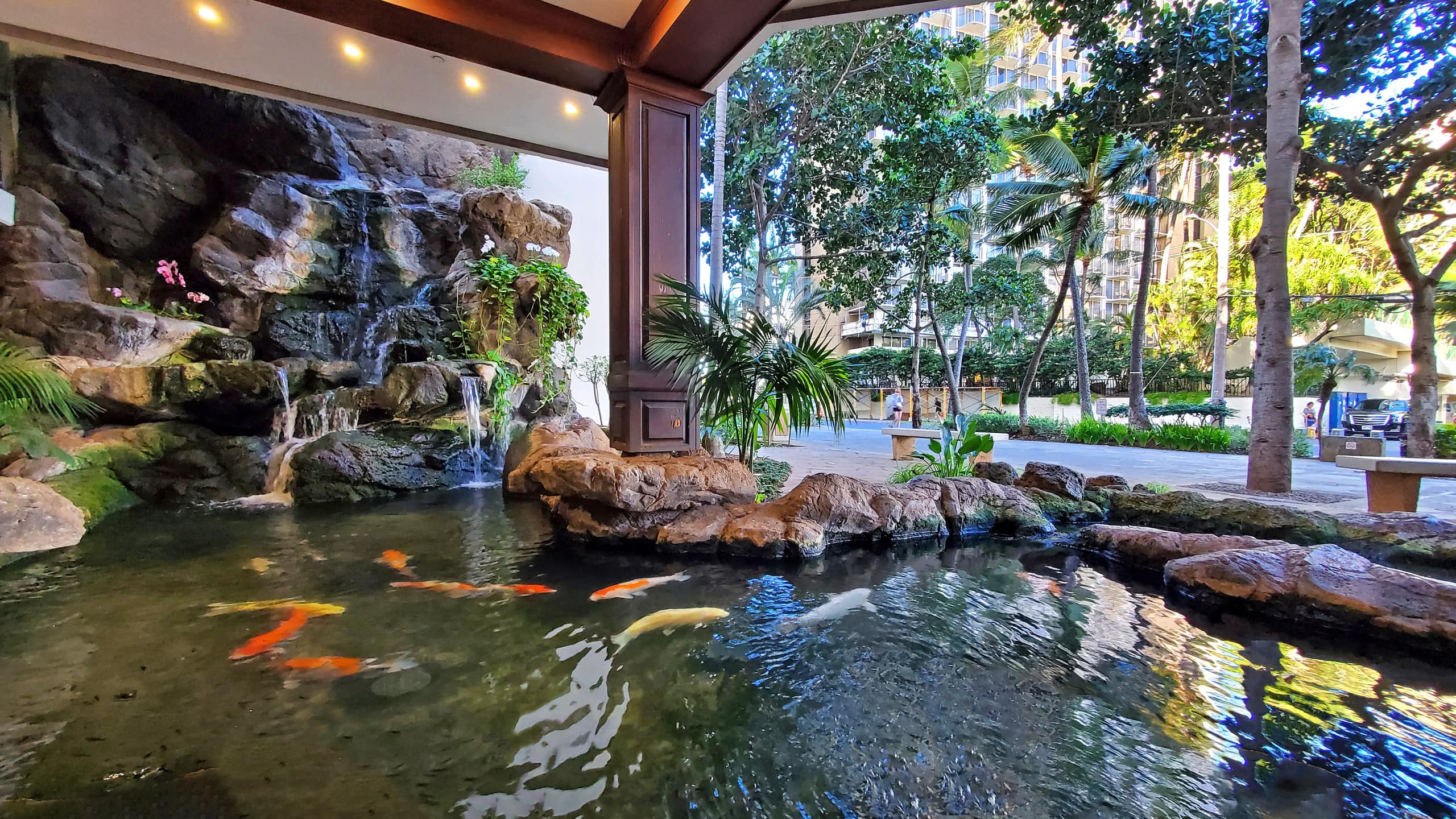 Condo in Honolulu · ★4.85 · 1 bedroom · 3 beds · 1 private bath - Image 20