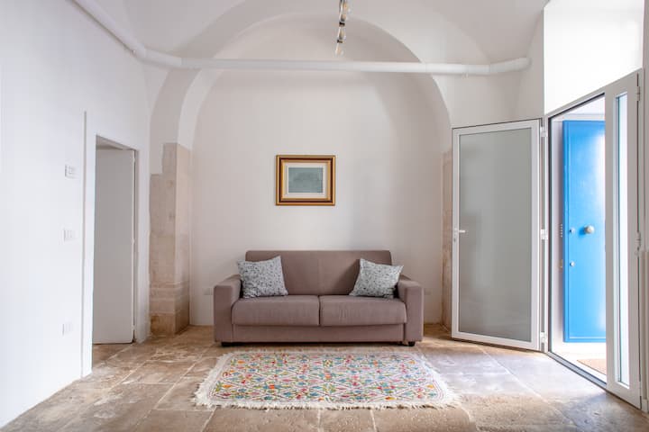 Senso Unico: Appartamentino In Centro - Bisceglie