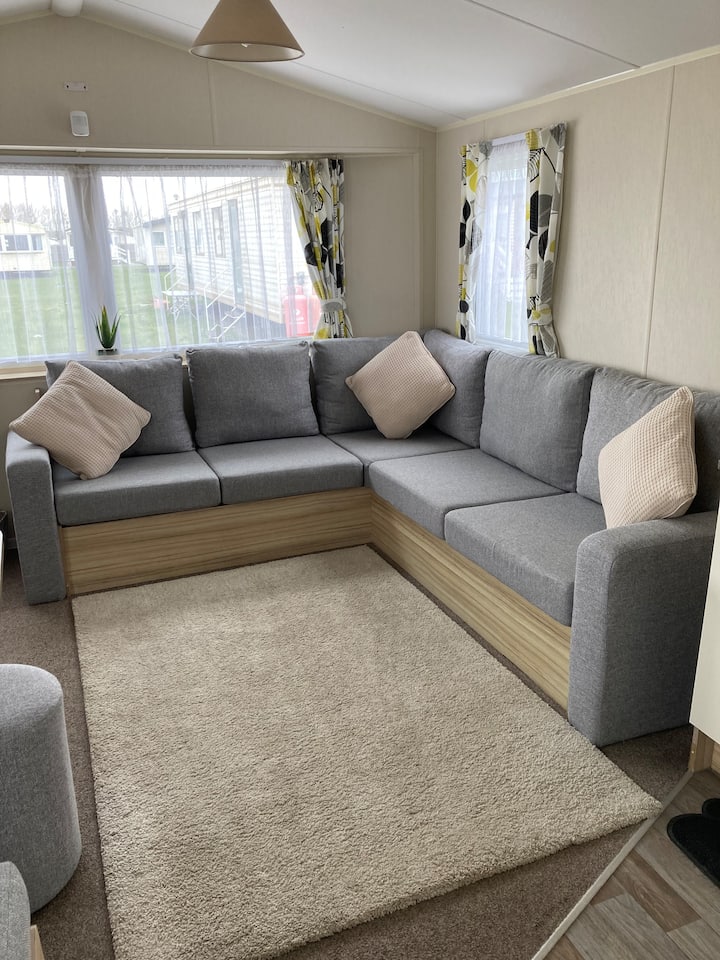 Murphy’s Retreat Holiday Home, Church Farm, Pagham - Bognor Regis
