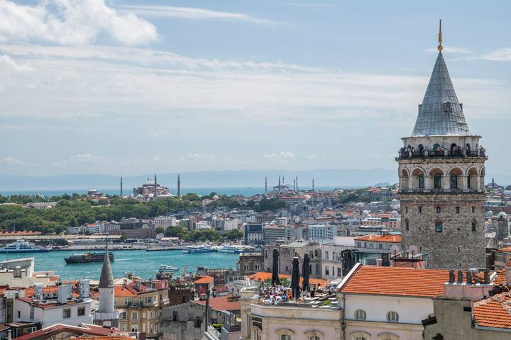 Anatolian BreeZe- 5AC- Central. In Galata Tower
