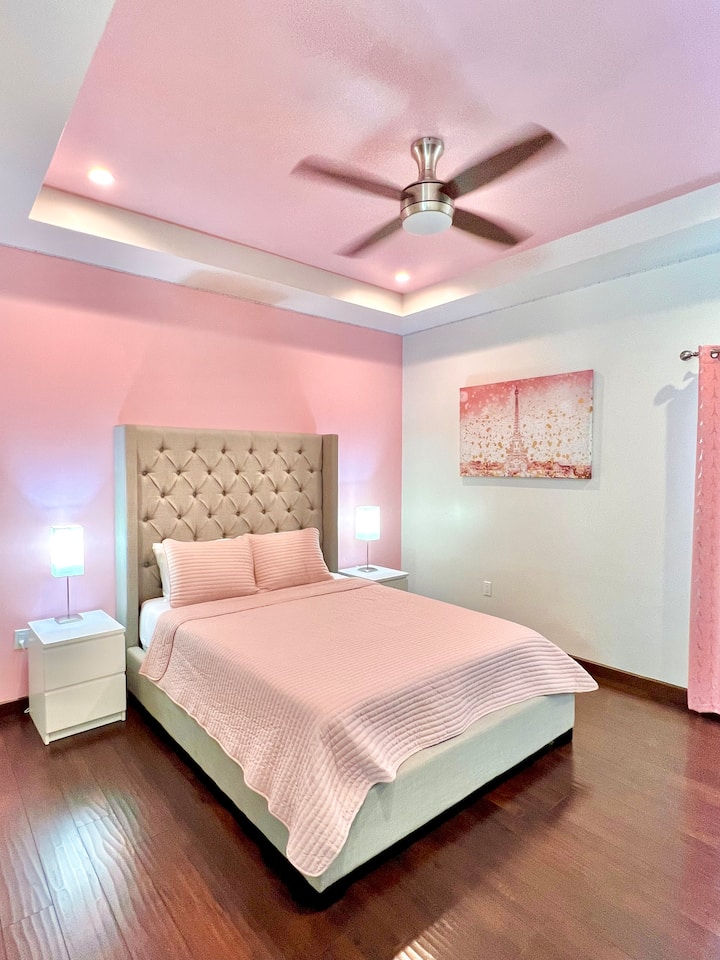 dormitorio 3 con cama tamaño Queen.