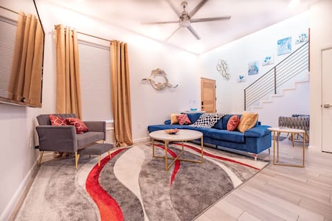 Top Airbnb: The Townhouse on 5th in Mc Allen
