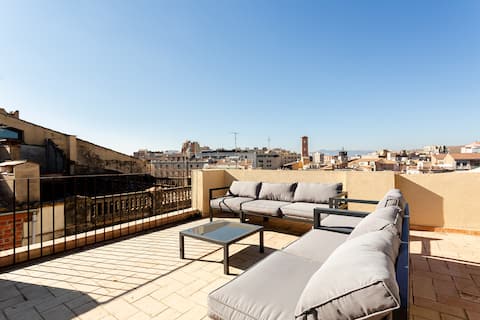 Luxurious and centrally designed penthouse Tea Tree