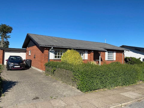 Cozy centrally located house, with enclosed garden