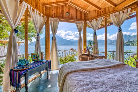 2-story Lakefront castita,  beach, kitchen, sauna