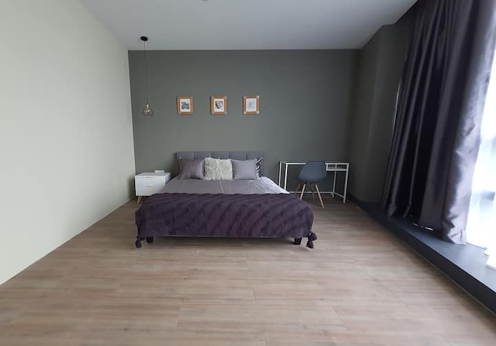 ห้องนอน 2 (Bedroom 2)