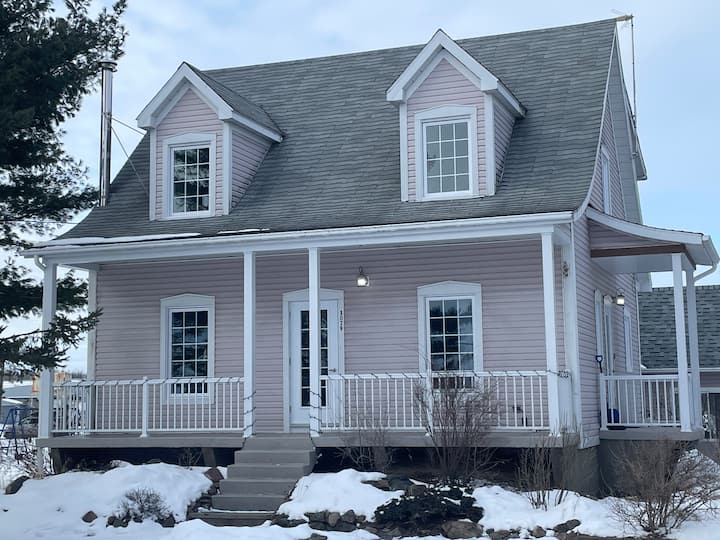 Country house on our farm, La Rabouillère Farm stays for Rent in