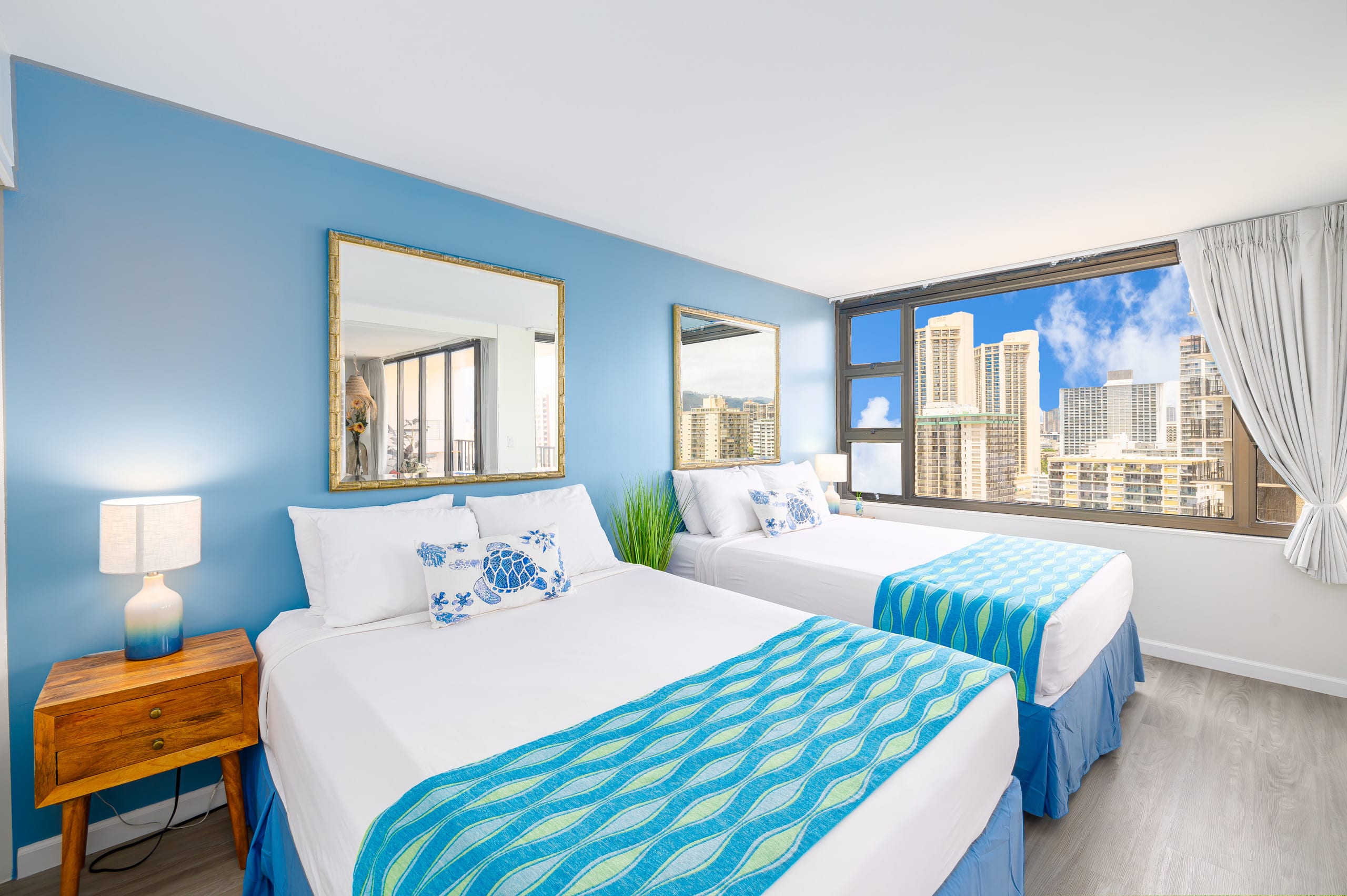 Condo in Honolulu · ★4.77 · 1 bedroom · 3 beds · 1 private bath - Image 15