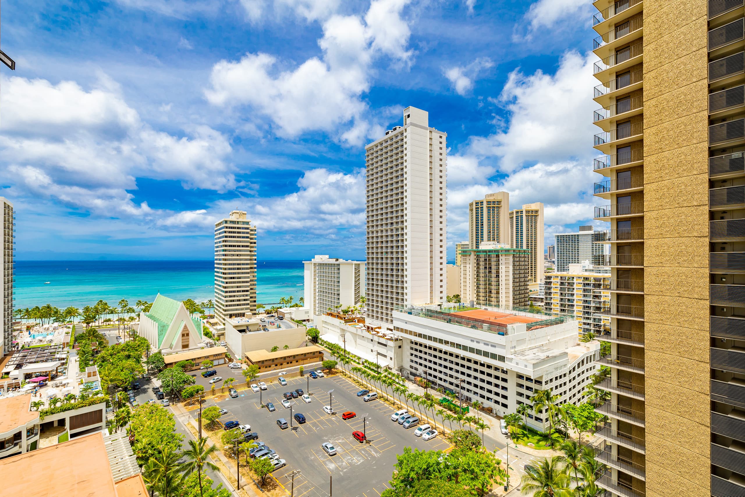 Condo in Honolulu · ★4.77 · 1 bedroom · 3 beds · 1 private bath - Image 23