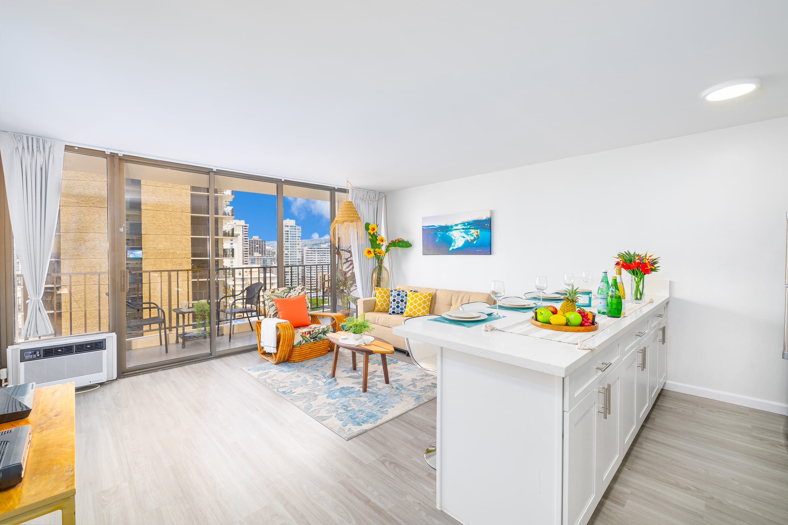 Condo in Honolulu · ★4.77 · 1 bedroom · 3 beds · 1 private bath - Image 14