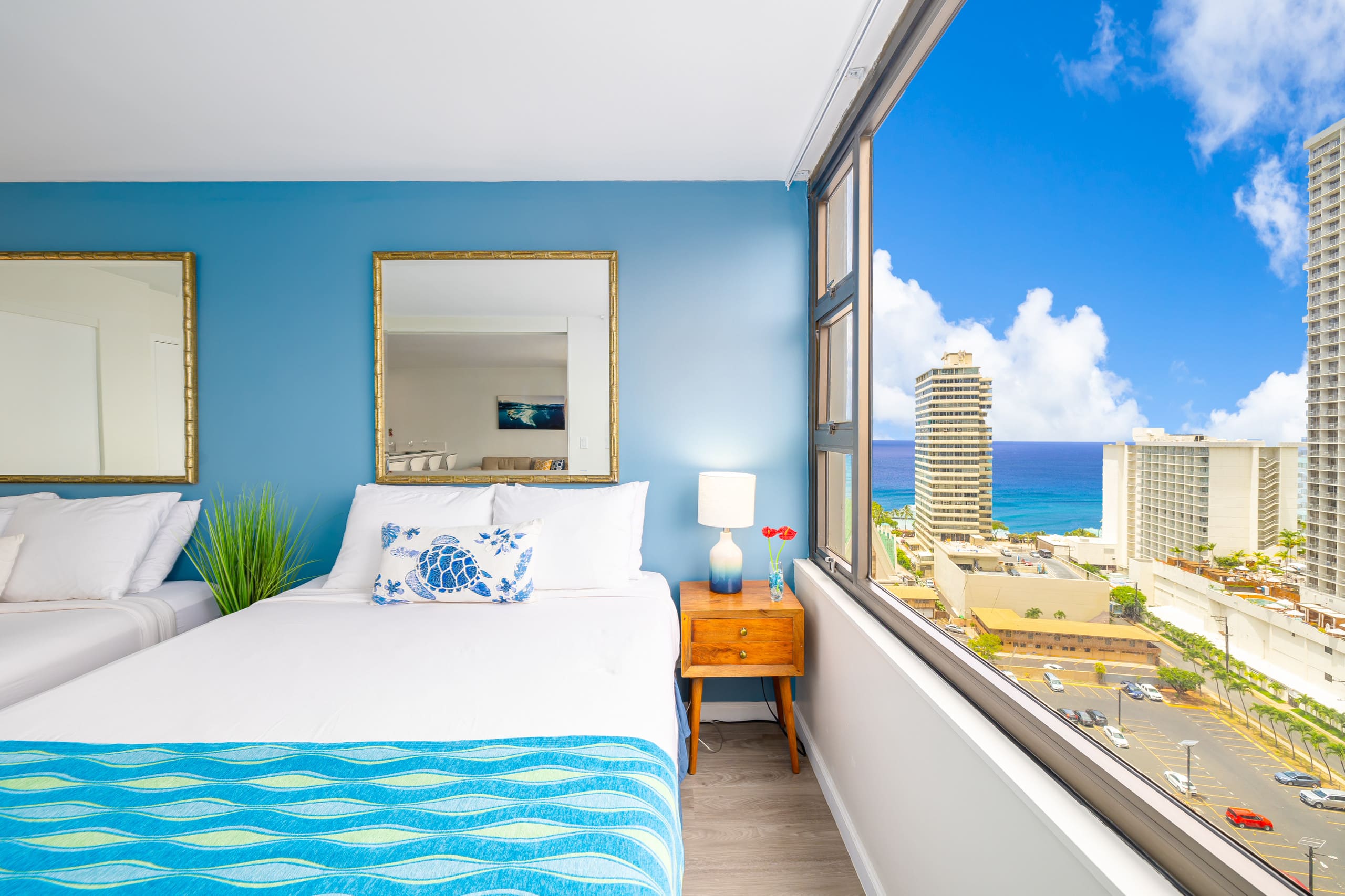 Condo in Honolulu · ★4.77 · 1 bedroom · 3 beds · 1 private bath - Image 16
