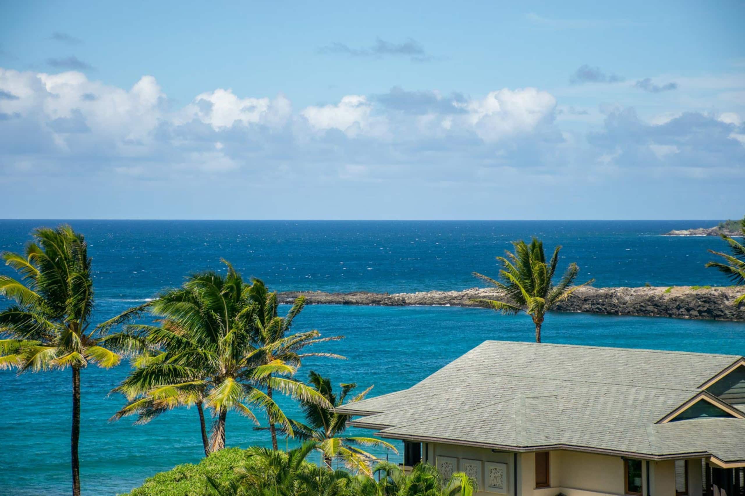 Kapalua Bay Villas 18G3 Gold Oceanfront 1BD/1.5BA - Image 1