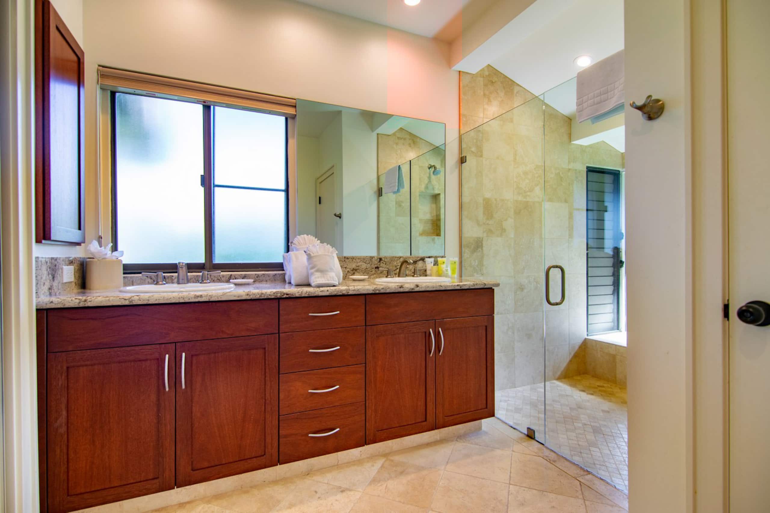 Kapalua Bay Villas 18G3 Gold Oceanfront 1BD/1.5BA - Image 9