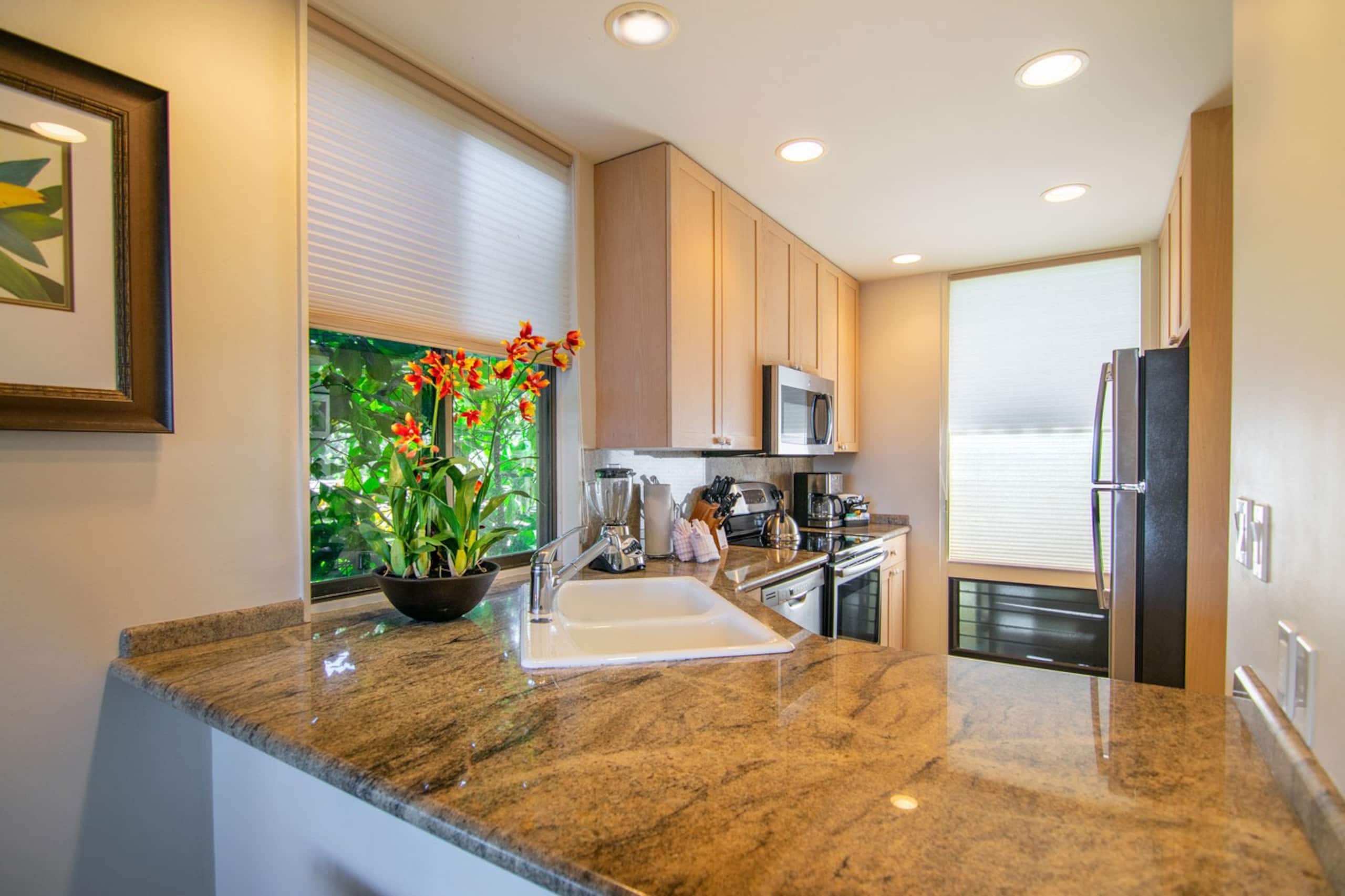 Kapalua Bay Villas 18G3 Gold Oceanfront 1BD/1.5BA - Image 5