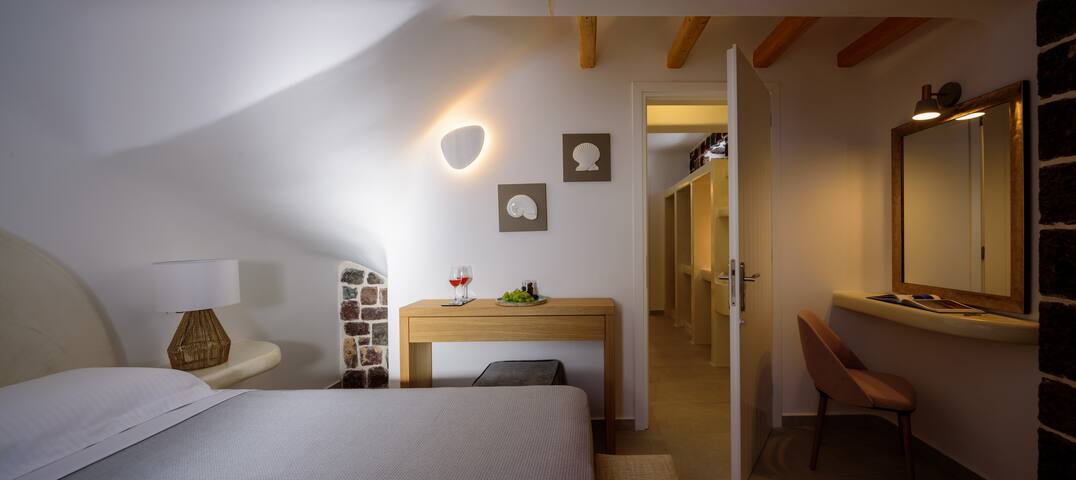 Acro Luxury Villa gallery image 5