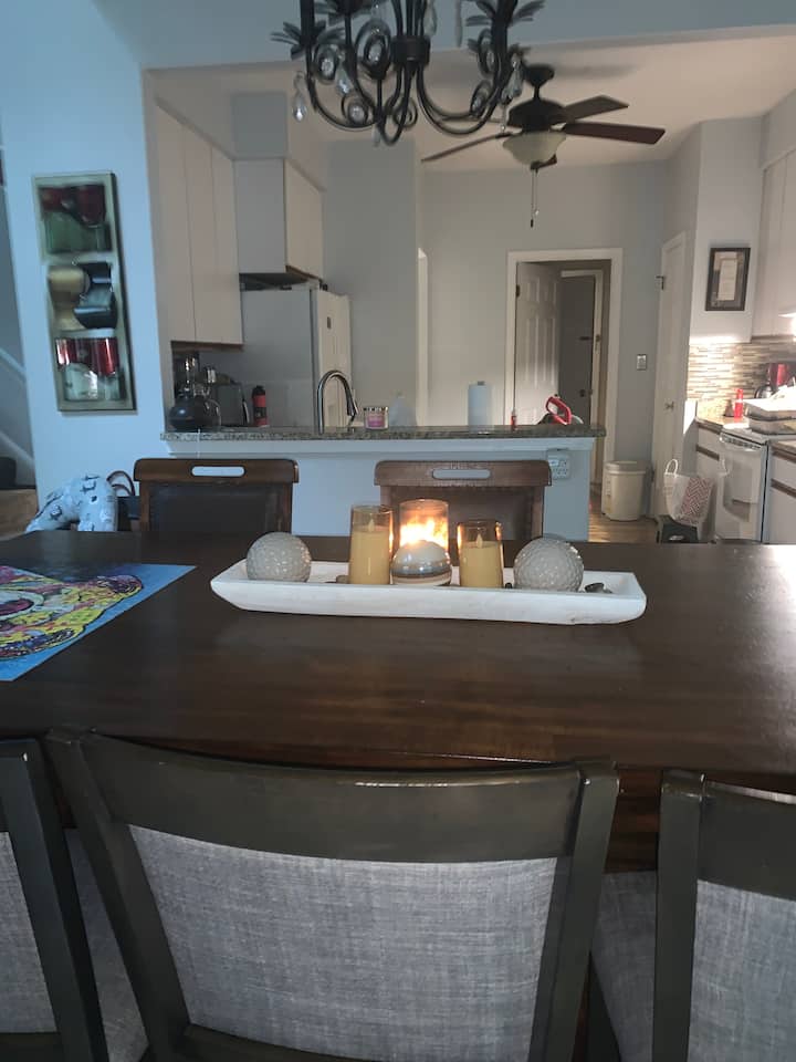 Private And Peacful 3 Bedroom Home With 2.5 Bath. - Yorktown, VA