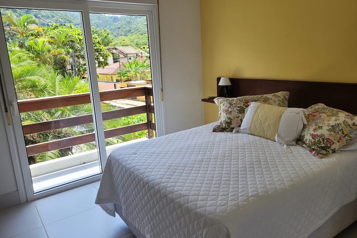 Chumba kilicho na mwonekano wa mlima