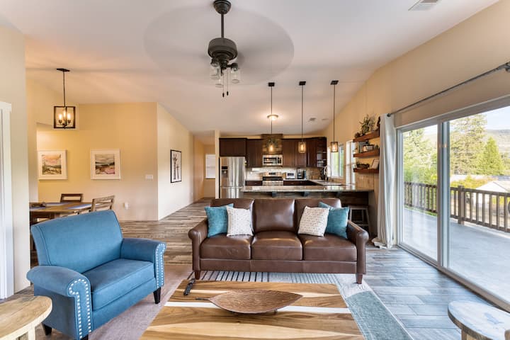 3br Spacious Craftsman | Espresso Bar | Chef Ktchn - Grants Pass, OR