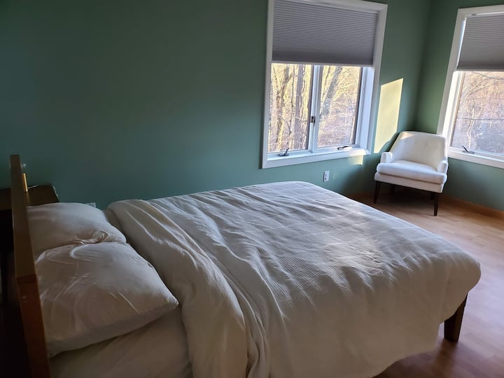 غرفة نوم فيروزية