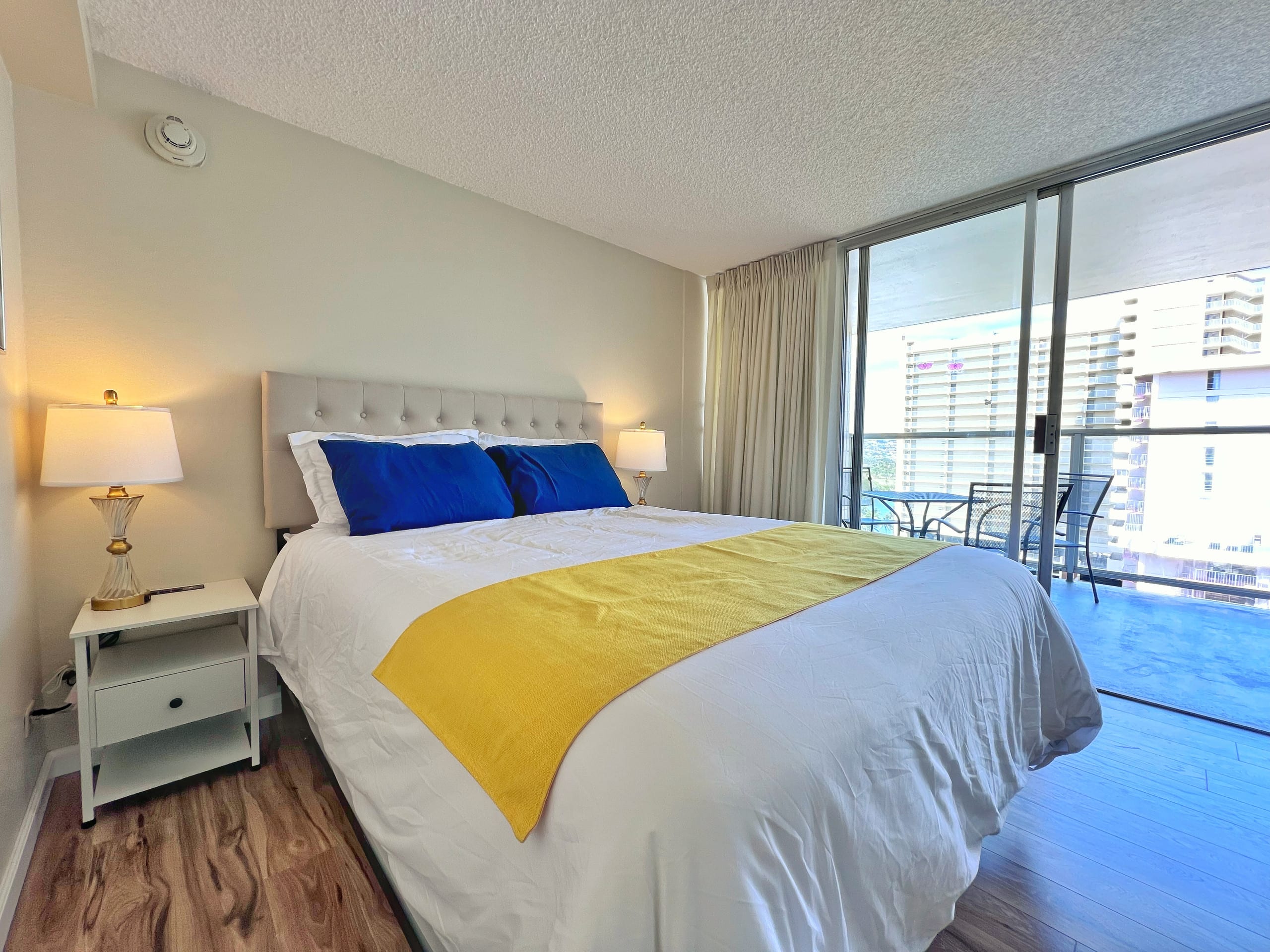 Condo in Honolulu · ★4.78 · 1 bedroom · 3 beds · 1 shared bath - Image 9