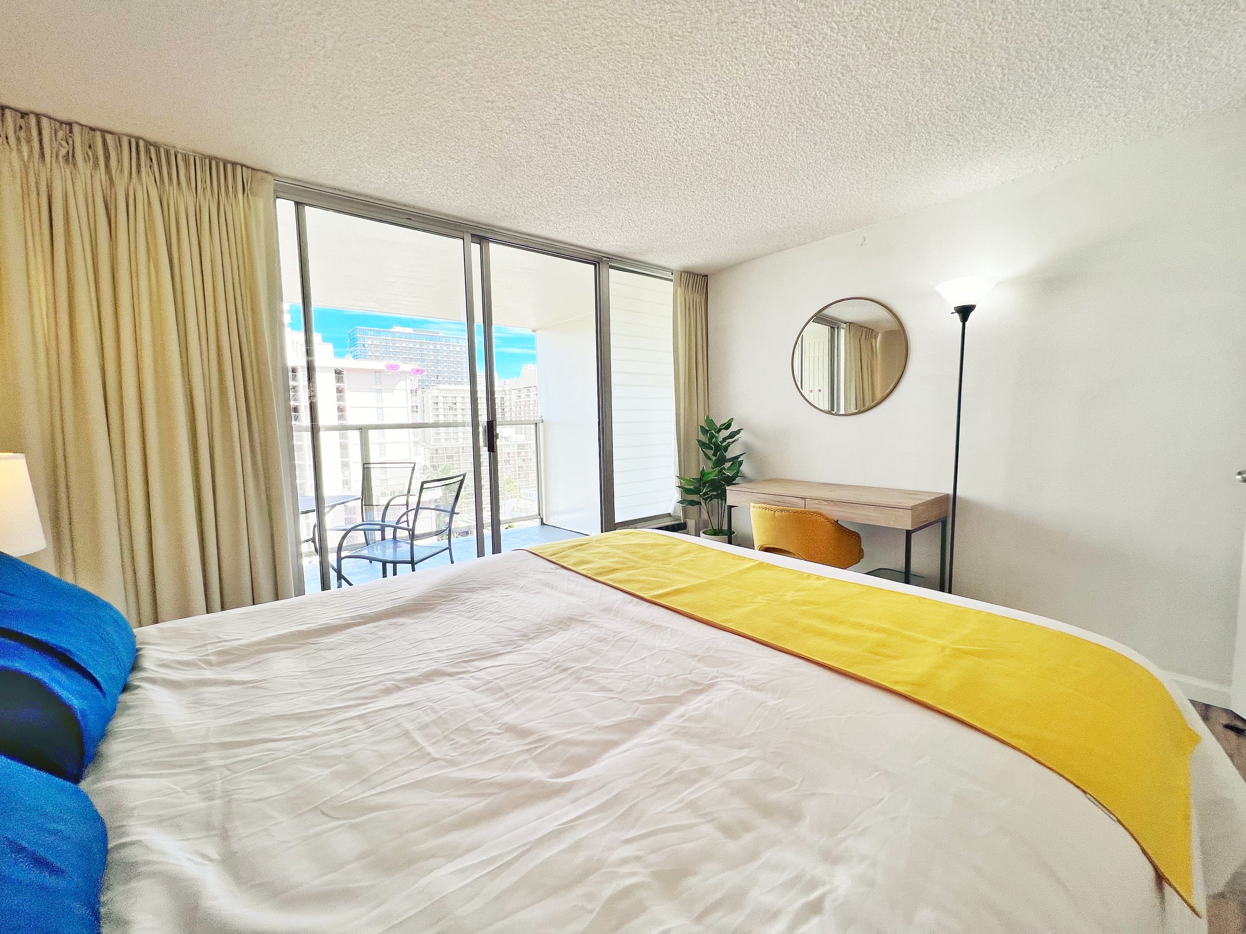 Condo in Honolulu · ★4.78 · 1 bedroom · 3 beds · 1 shared bath - Image 8
