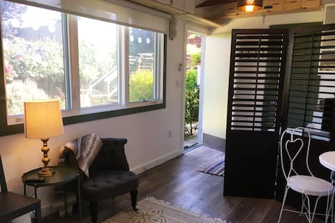 Charming garden studio in El Cerrito