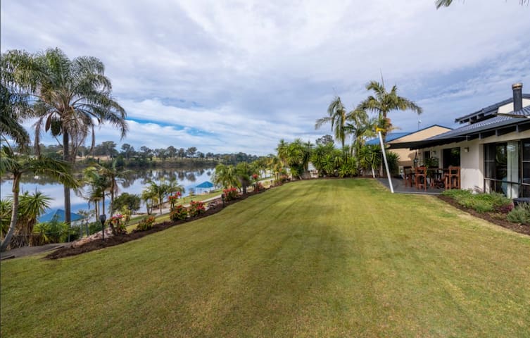 House on the Clarence River-Granny Flat available