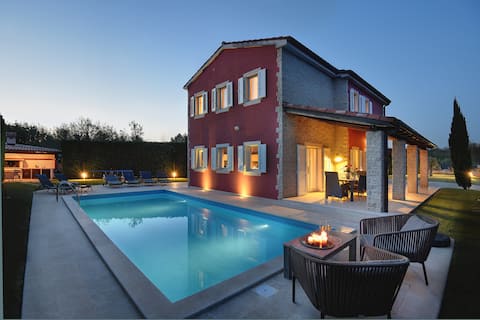 Villa Rahela with heated pool by IstriaLux