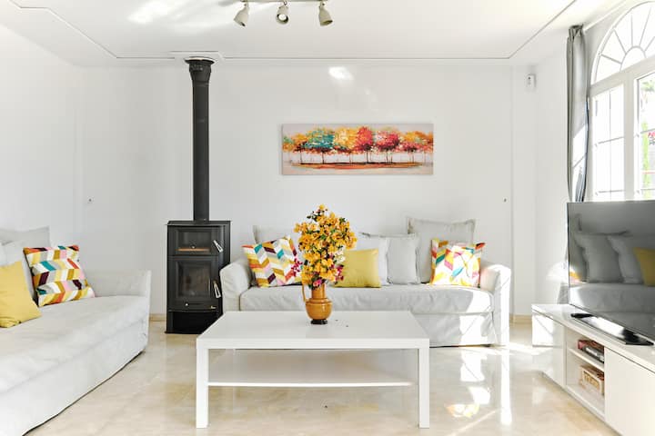 Butterfly Villa -Private Pool & Playground - Elche