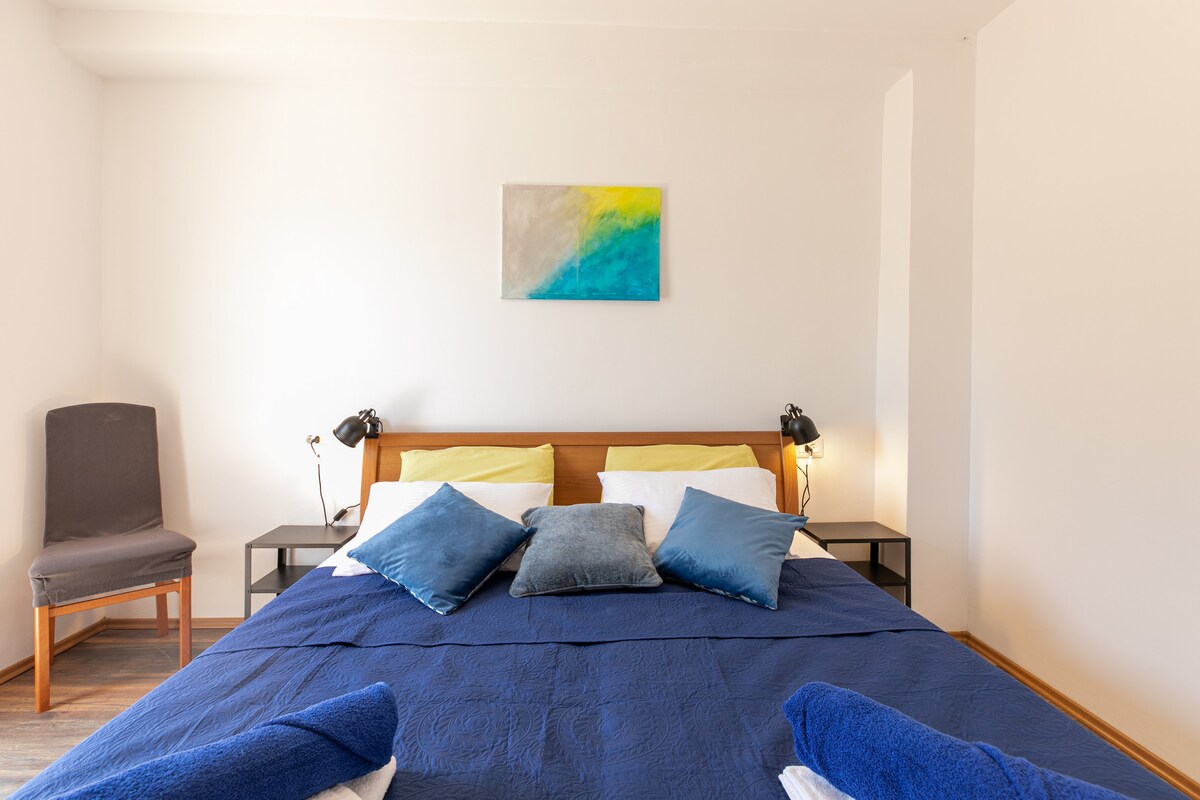 ap2 · Roof terrace with jacuzzi + sea view, beach walk