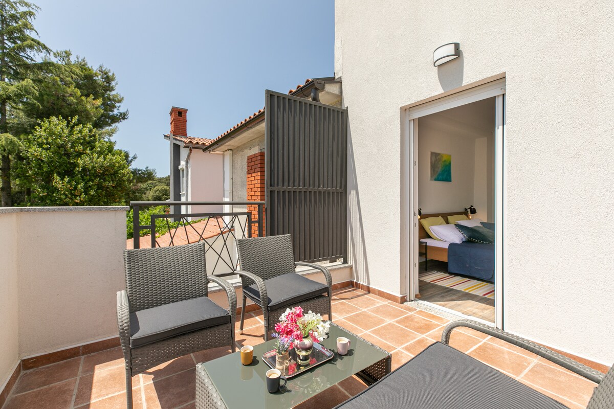 ap2 · Roof terrace with jacuzzi + sea view, beach walk