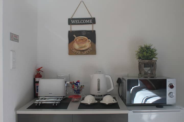 The Morrison - Basic Studio R1 - Randburg