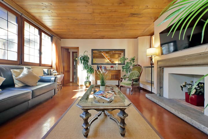 Elegant apartment in the heart of Rome